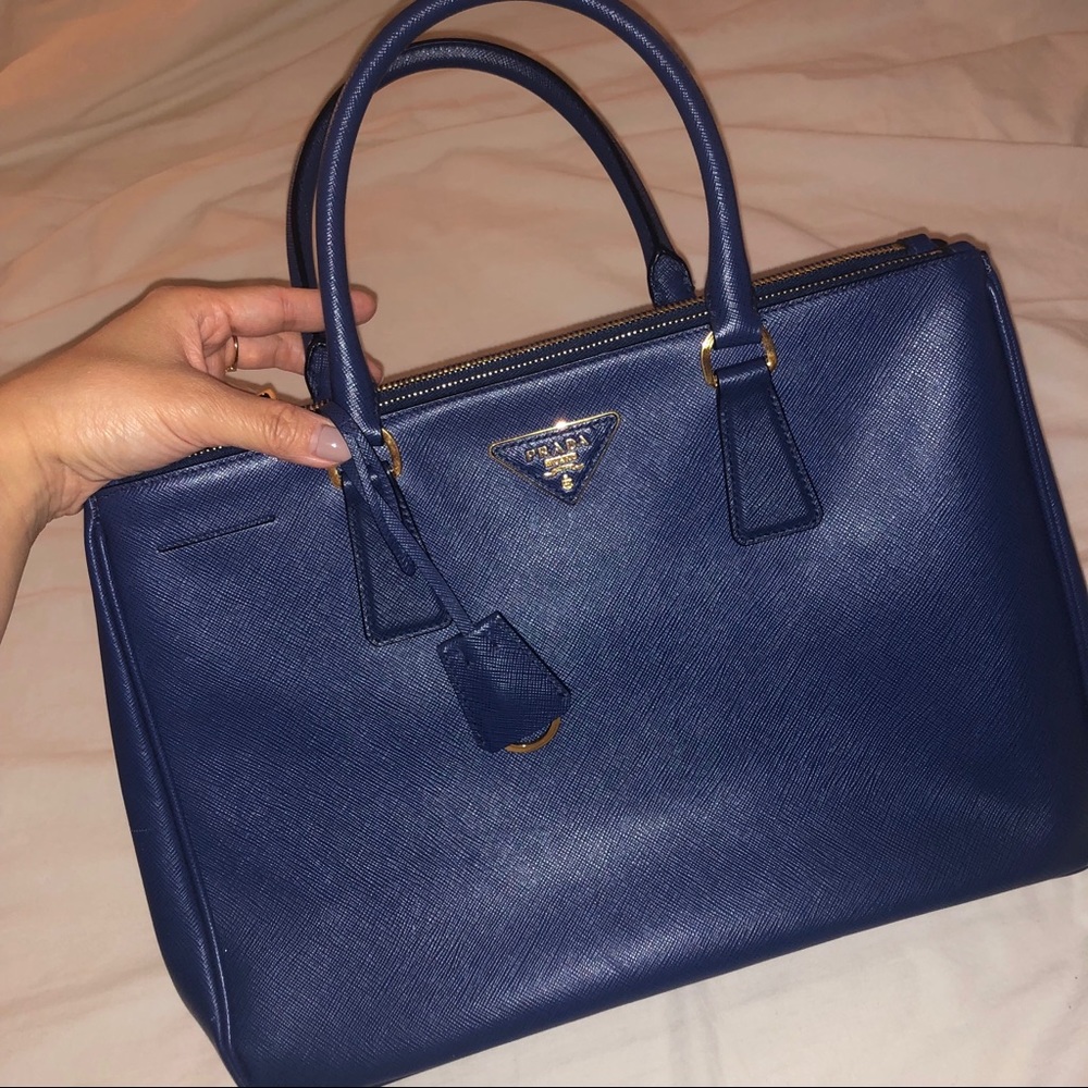Prada Double Zip Lux Tote Saffiano Medium